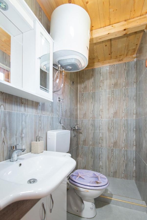 Lovcen Mountain Cottages Njegusi Kültér fotó