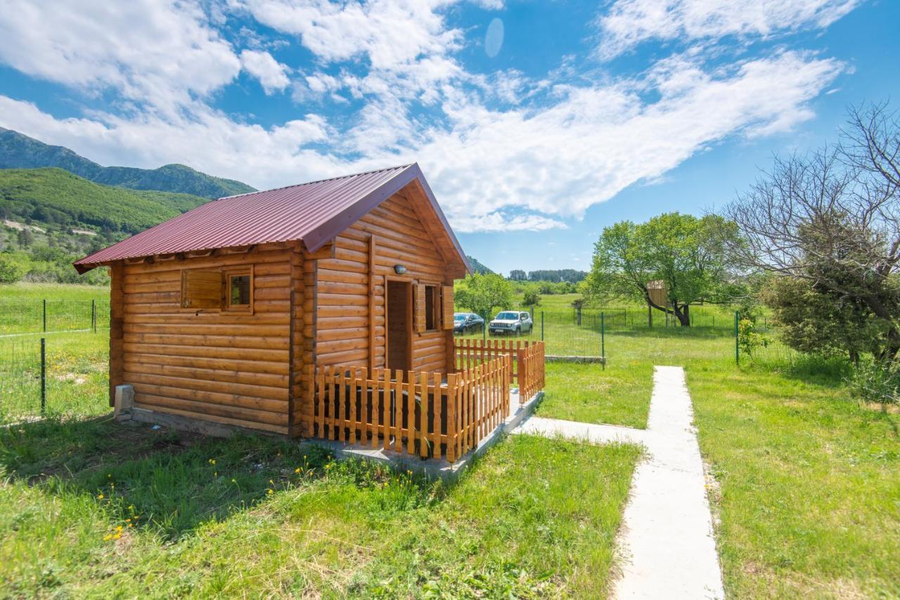 Lovcen Mountain Cottages Njegusi Kültér fotó