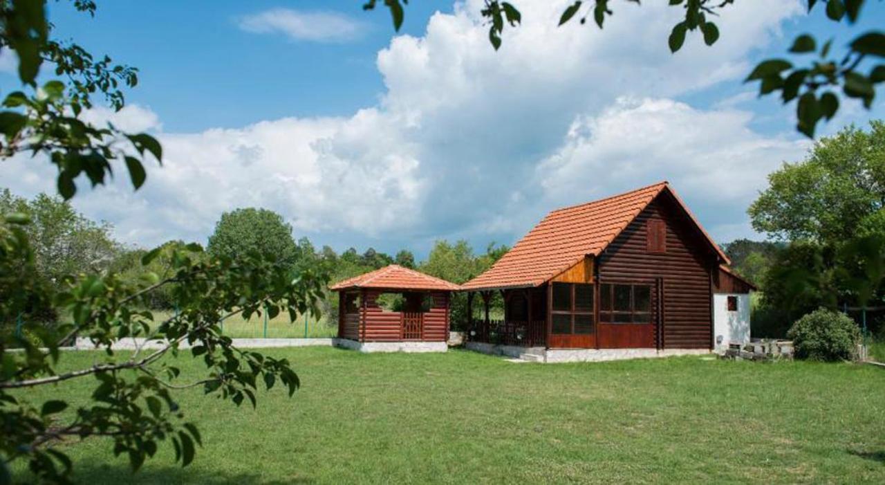 Lovcen Mountain Cottages Njegusi Kültér fotó