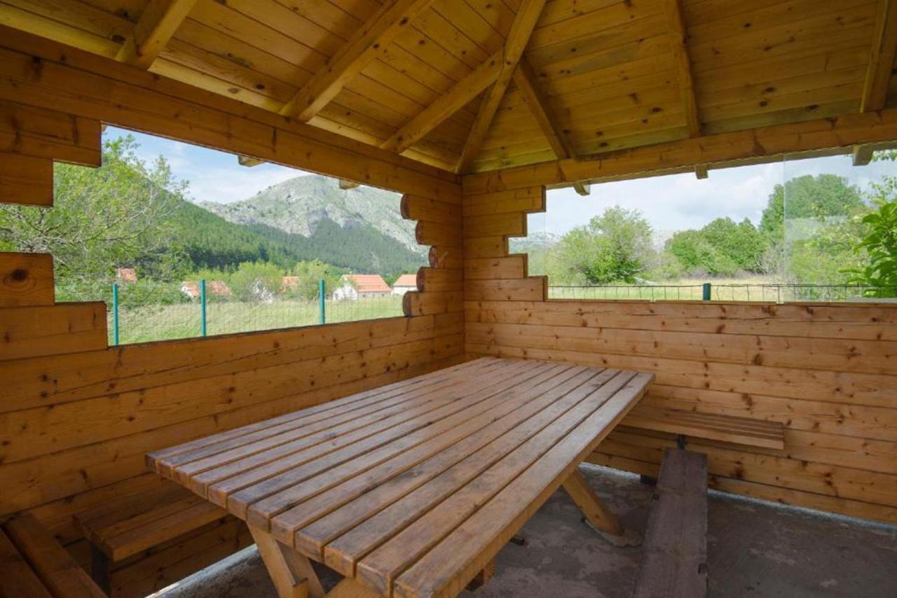 Lovcen Mountain Cottages Njegusi Kültér fotó